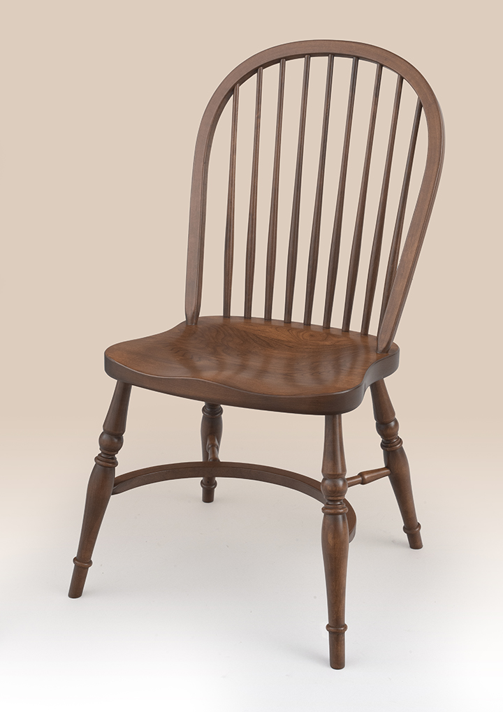 English Style Bow Back Windsor Chair Image