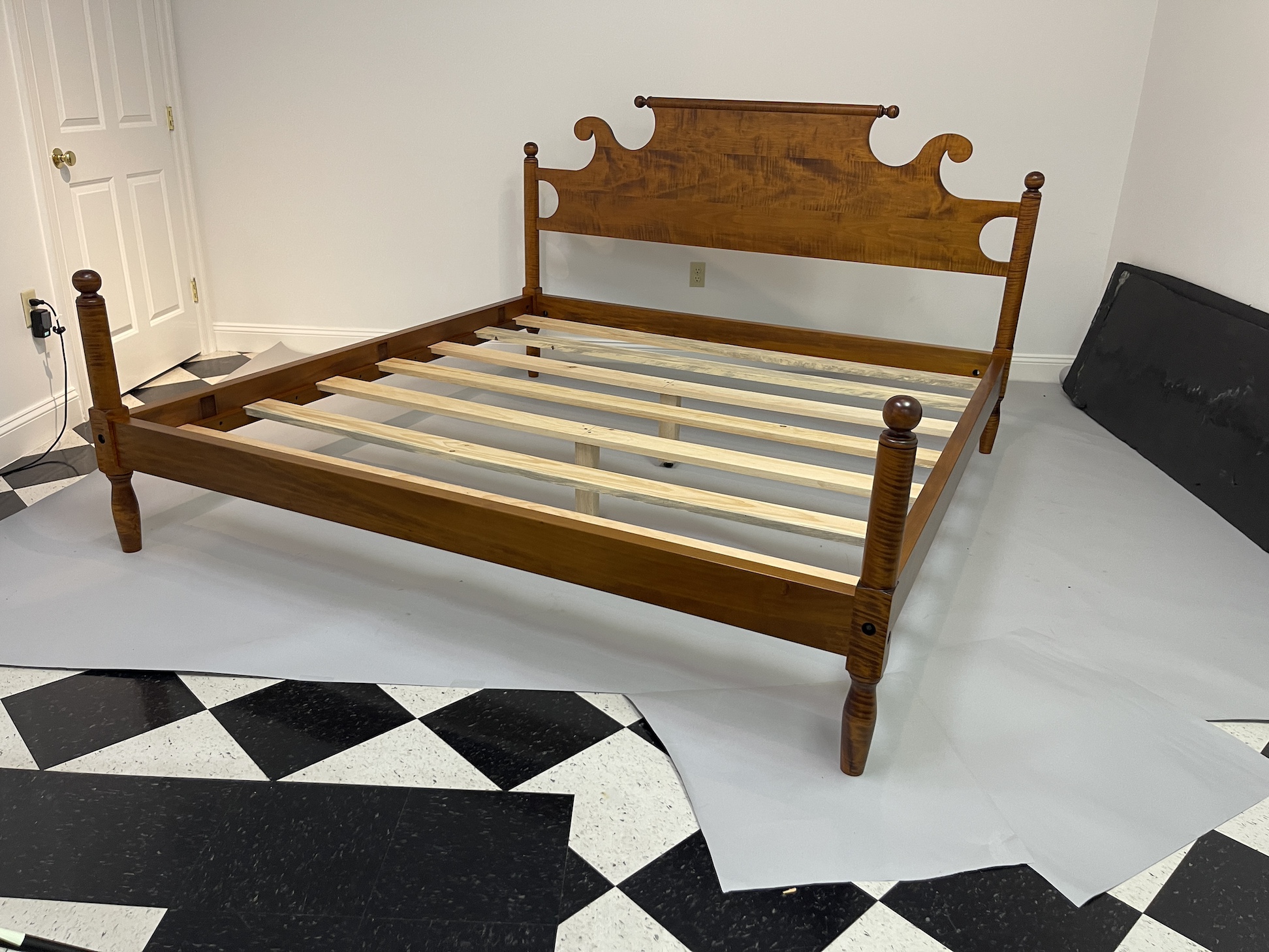 Tiger Maple King Size Bed Image