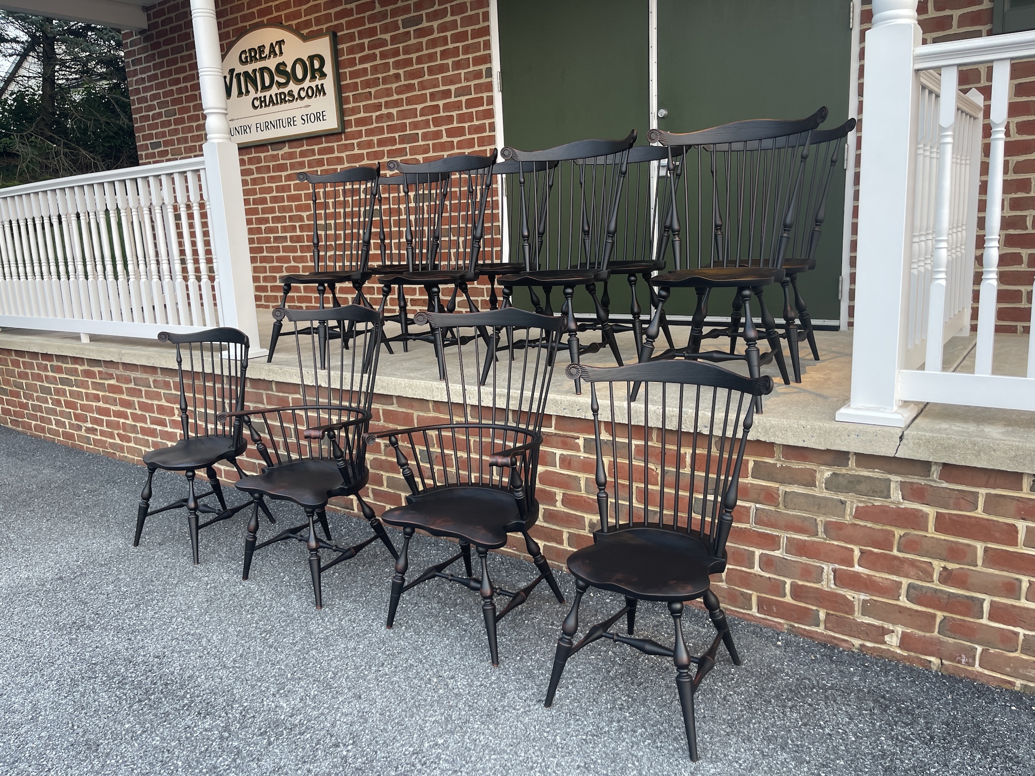 12 Historical Windsor Chairs Image