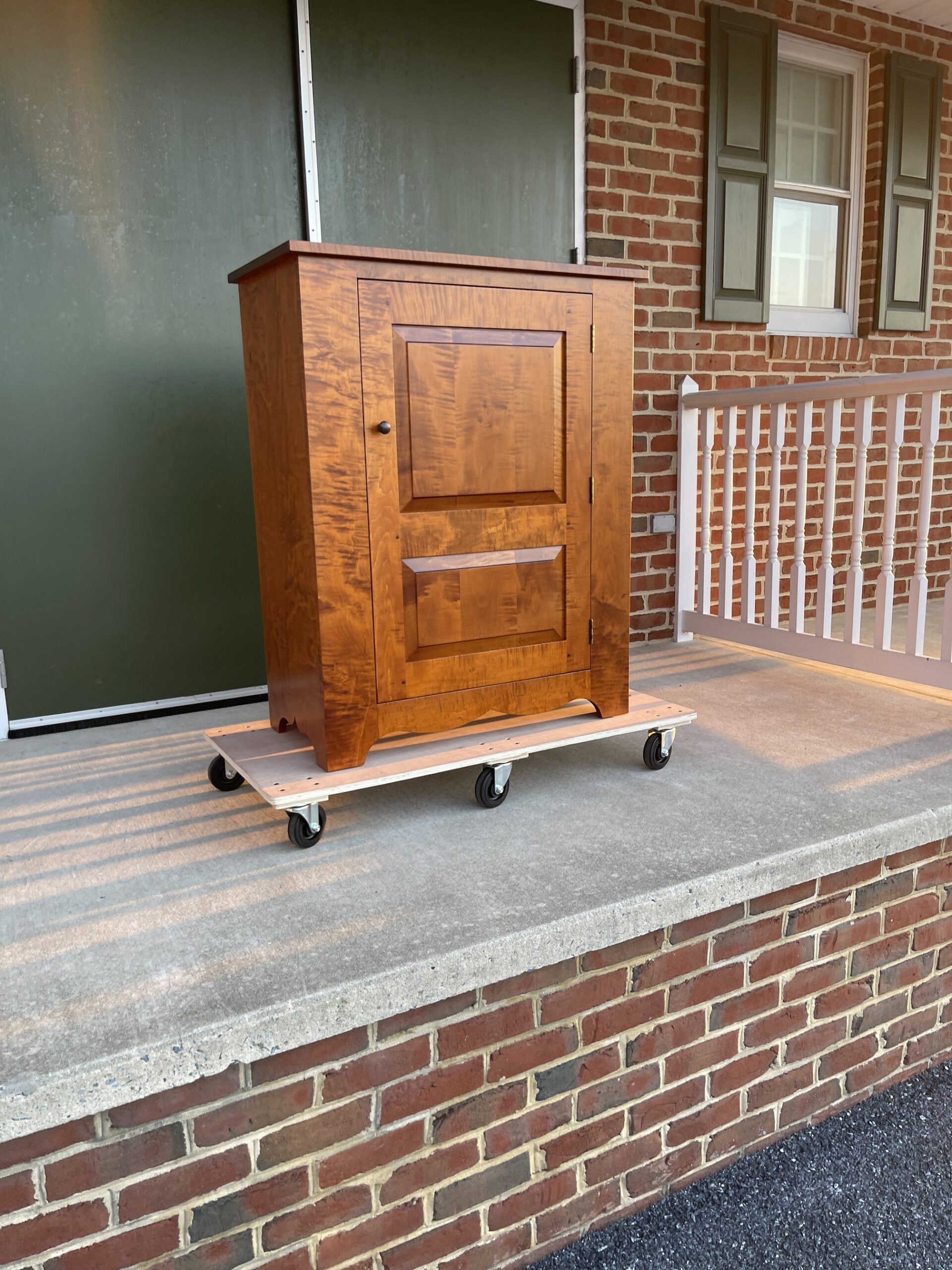 Tiger Maple Simple Raised Panel Cupboard Image