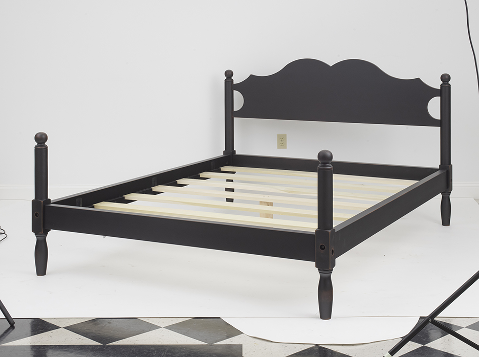 Black Queen Size Cannonball Bed-image