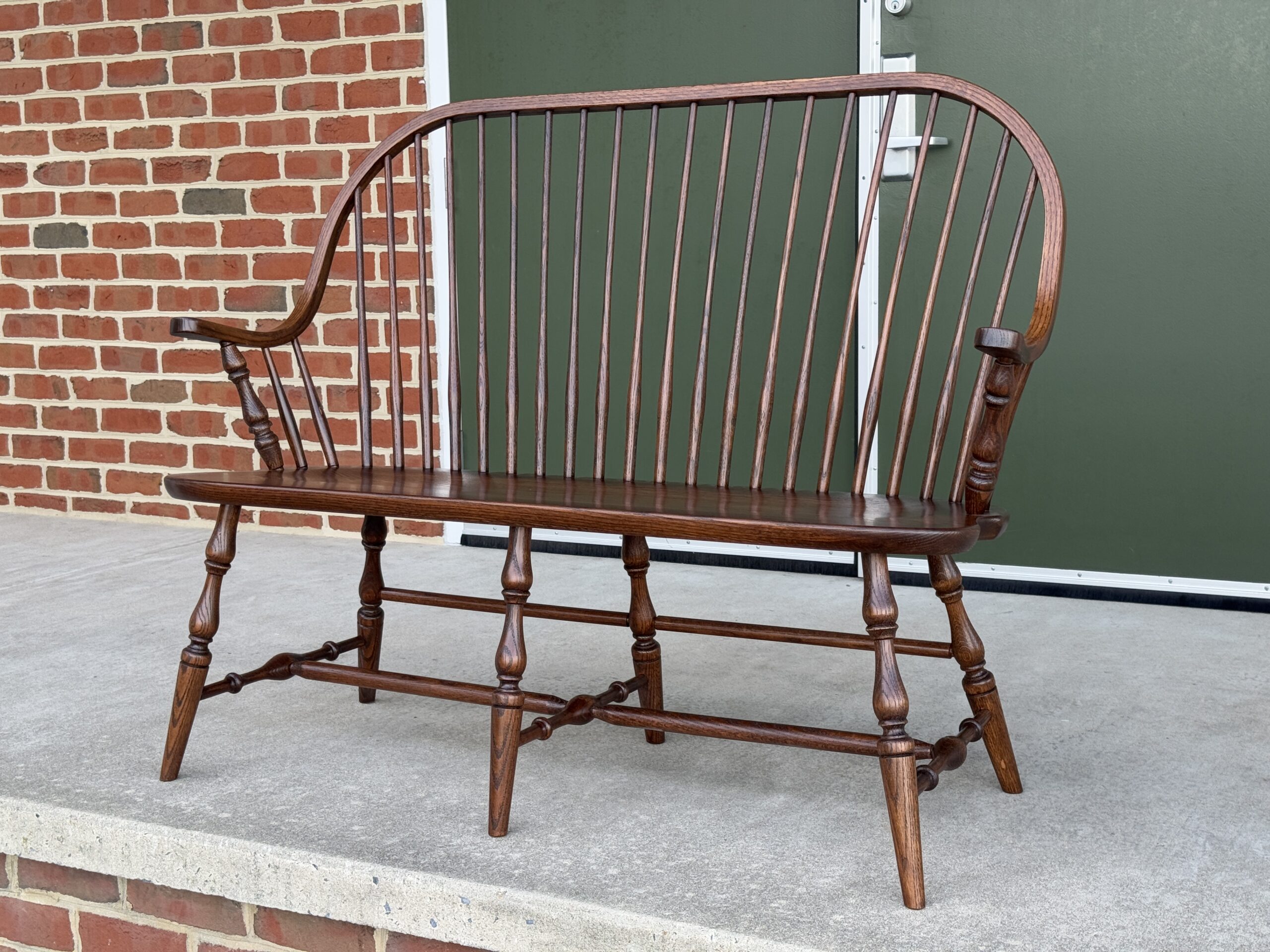 Oak Pennsylvania Made Windsor Settee-image