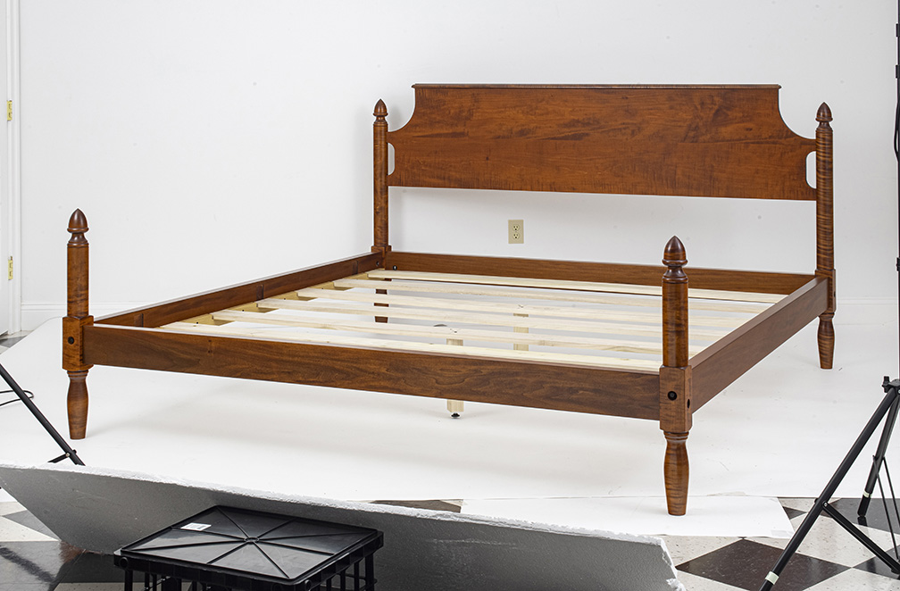 King Size Country Acorn Bed-image