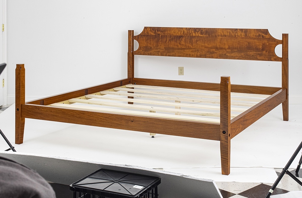 King Size Simple Shaker Bed-image