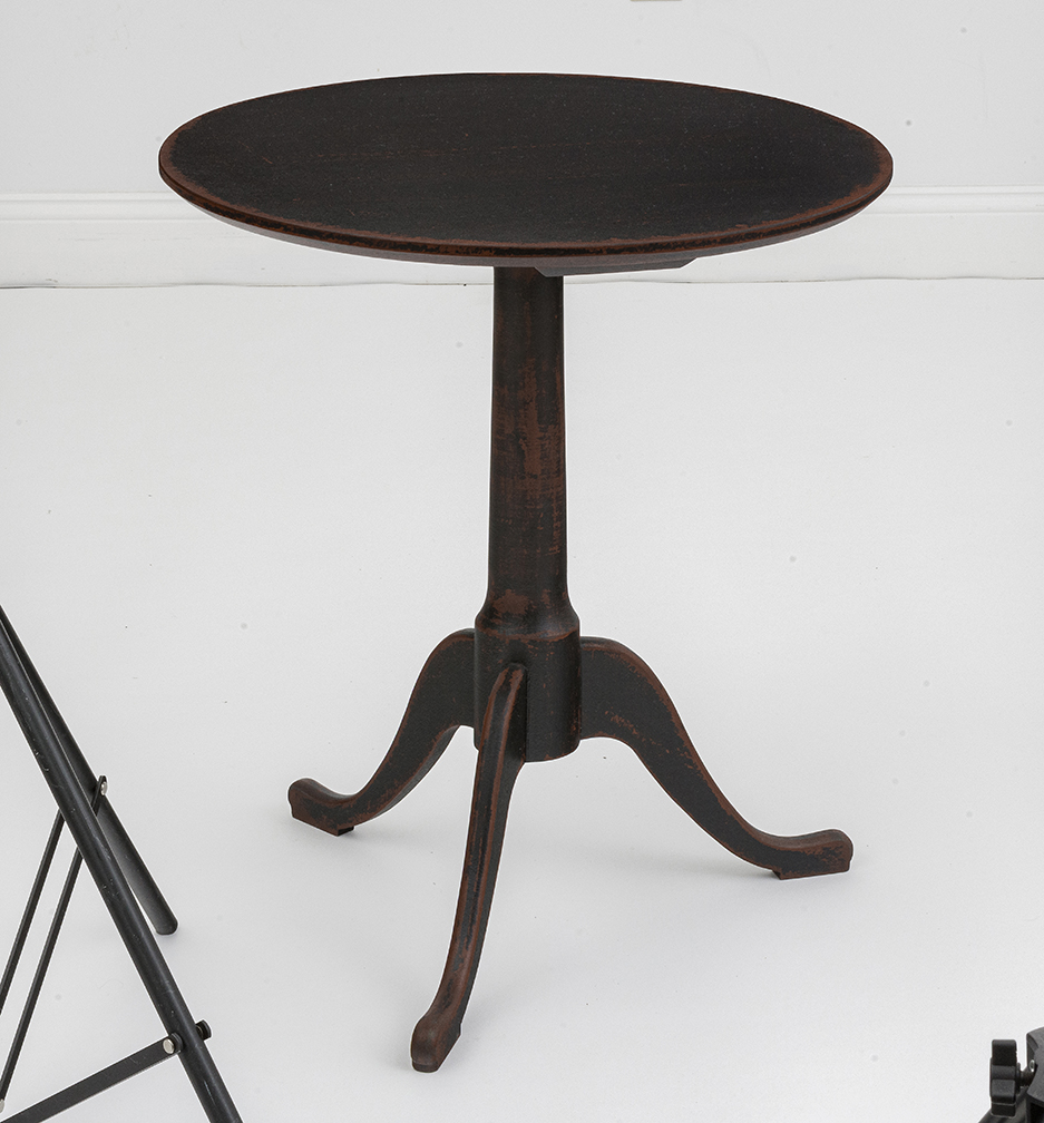 American Made Queen Anne Round Top Table-image