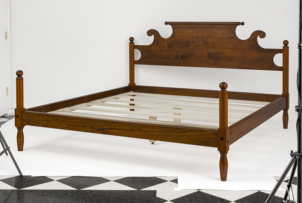 King Size Cherry Waynesville Bed-image
