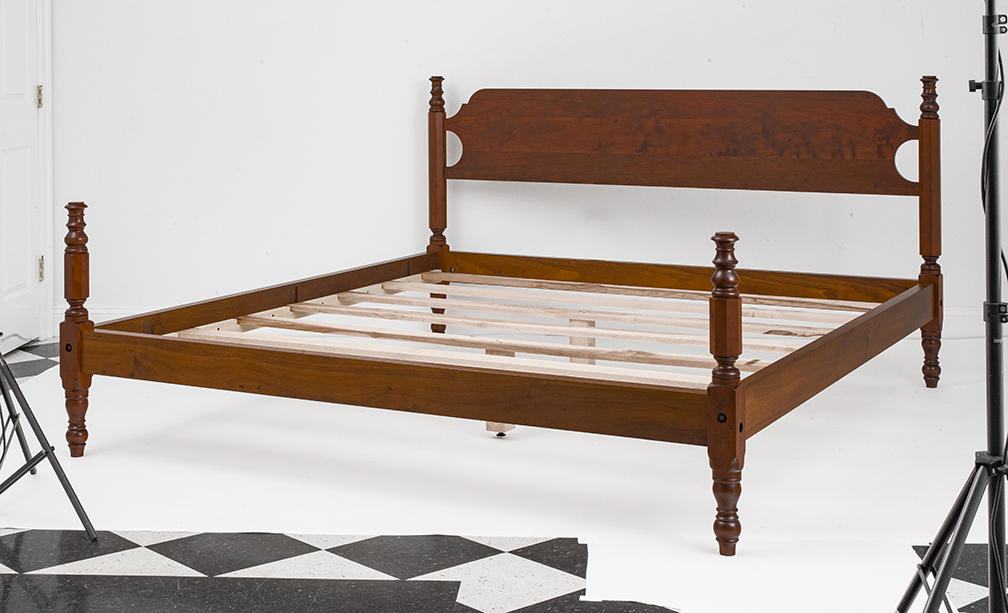 King Size Historical Marblehead Bed-image